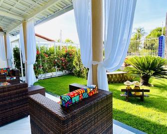 Villa Paradise in Brazil - Praia de Guaratiba Prado-BA - Prado - Patio