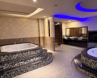 Wei Feng Exquisite Motel Pintung Branch - Pingtung City