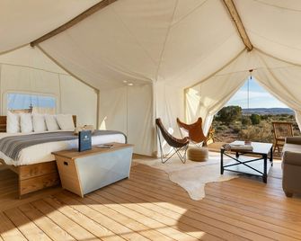 Under Canvas Moab - מואב - חדר שינה
