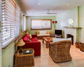 Calypsos Cottage at Hyams Beach - Hyams Beach - Salon