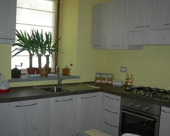 New Holiday House - Garessio - Cocina