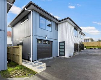 Element Edge Townhouse with Parking and Air-Con - Auckland - Edificio