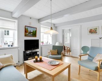2 bedroom cozy home in Tønder - Tondern - Wohnzimmer