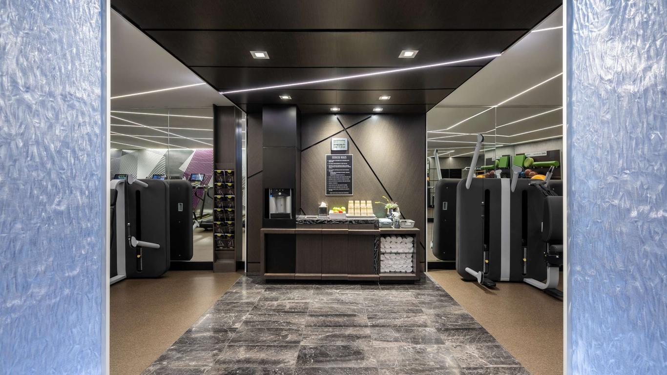 Sofitel Chicago Magnificent Mile