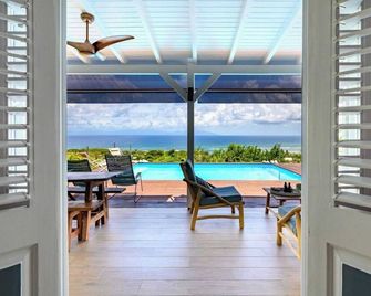 Chez Marie & Philippe - La Villa By Ferdi'Nan - Grand-Bourg - Balcon