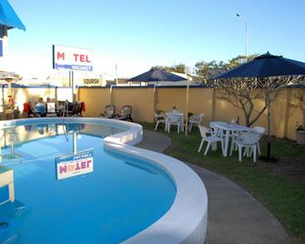 Sunburst Motel - Biggera Waters - Pool