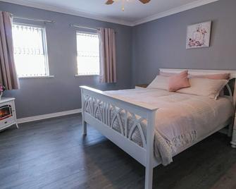 Shalom Apartment 100a, Family Friendly In Markethill - Armagh - Schlafzimmer