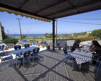 Pegasus Hotel - Stalos - Balcony