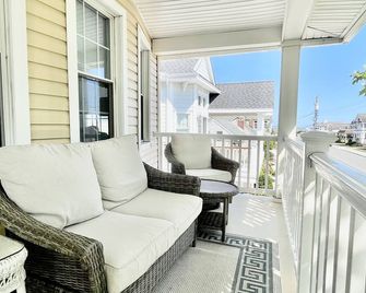 Ocean Views in Stone Harbor 3br near Beach and Windrift - Stone Harbor - Balcón