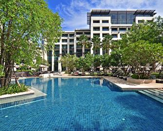 Siam Kempinski Hotel Bangkok - Bangkok - Pool