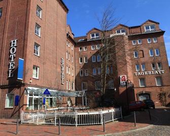 Hotel Zur Mühle - Buxtehude - Gebäude