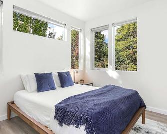 Syrax's Dragonstone Den - Seattle - Habitación