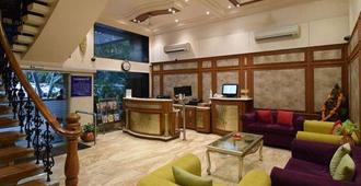 Hotel Shreemaya - Indore - Lobby