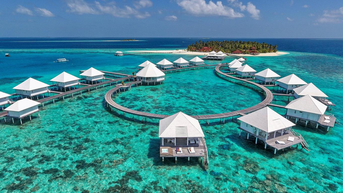 Diamonds Thudufushi Beach & Water Villas