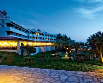 Melas Holiday Village - Side - Building