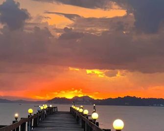 Jansom Beach Resort Ranong - Ranong