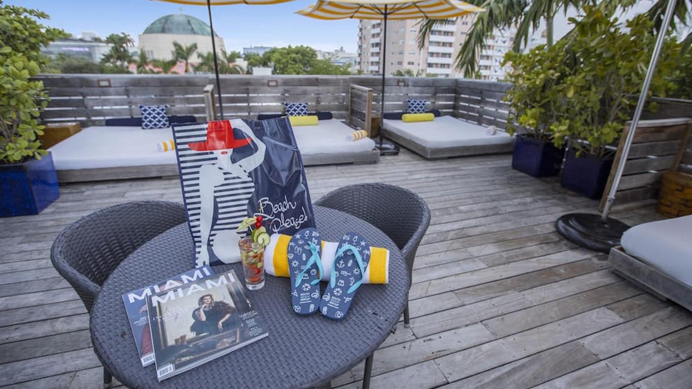 Catalina Hotel & Beach Club