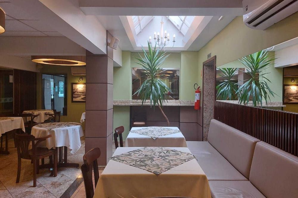 هوتل برينسيب - جوينفيل - مطعم