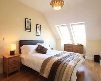 Leabhar Beag - Kenmare - Bedroom