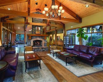 You Will Not Have Enough Time To Enjoy All Of This ! - Bend - Lounge