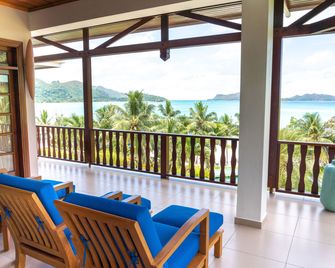 Hotel L'Archipel - Baie Sainte Anne - Balcony
