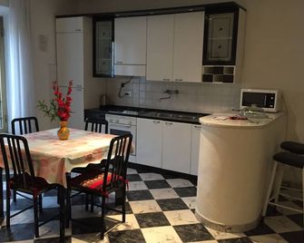 Viareggio Tyrrhenian Sea Pearl - Viareggio - Restaurant