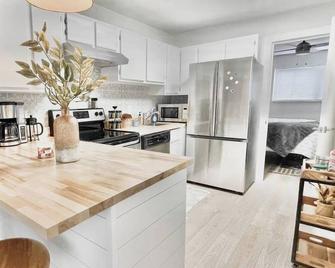 Convenient Game Day 1br Condo Near Fsu Stadium - Tallahassee - Kitchen
