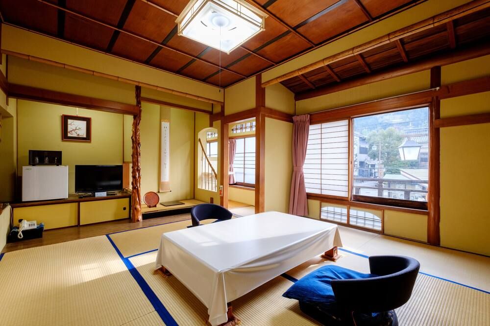 Kiya Ryokan - Misasa - Eetruimte