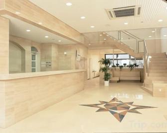 Hotel New Usuki - Usuki - Front desk