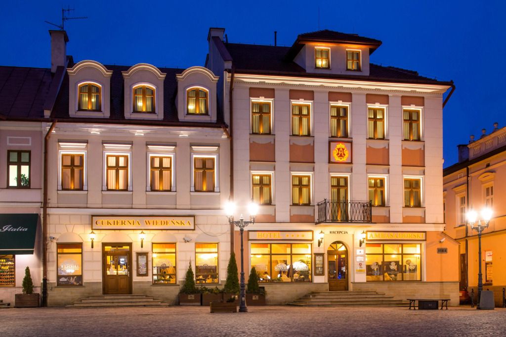 Hotel Ambasadorski Rzeszów - ז'שוב - בניין