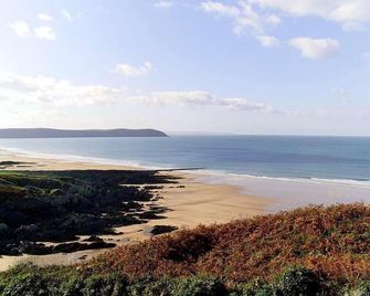 Comfortable 3 bed house with gorgeous sea views and outside terrace space. - Woolacombe - Beach