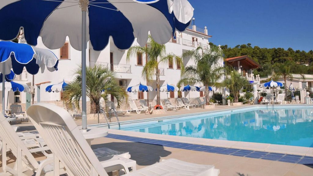 Hotel Orchidea - פצ'יסי - בריכה