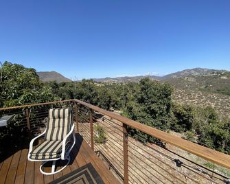 Panoramic Views of Vineyards & Santa Margarita River-Weekly & Monthly Discounts! - Fallbrook - Balcony