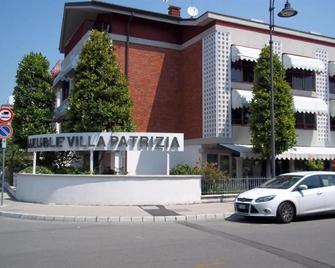 Hotel Meublè Villa Patrizia - Grado - Building
