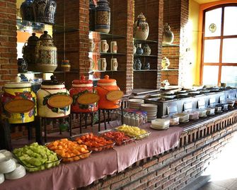Santiago De Compostela - Guadalajara - Buffet