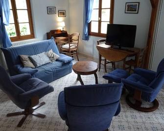 Renovated house in Grange. Typically Village Picard in Baie De Somme. - Mons-Boubert - Sala de estar