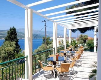 Anthemis Hotel Apartments - Samos - Balcon
