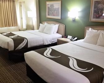 Quality Inn Louisville - Louisville - Bedroom