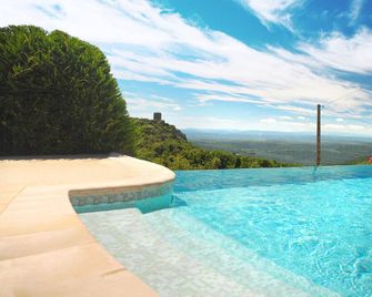 Stunning Provencal View - Tourtour - Piscina