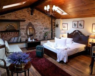Boutique Hotel Palea Poli - Naousa - Schlafzimmer