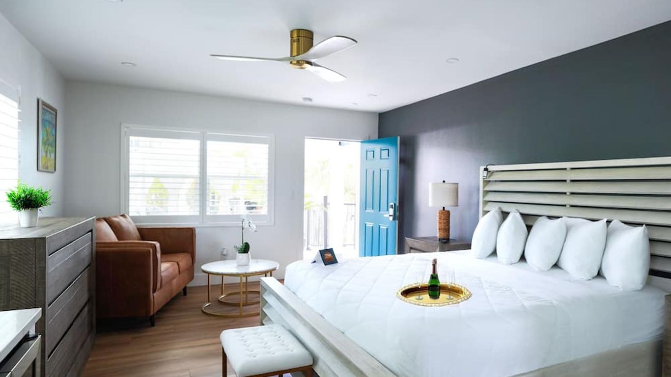 Ivory Sands Beach Suites