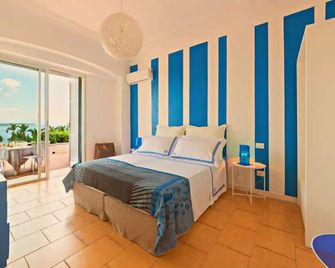 Villa To Ischia With Love - Ischia - Schlafzimmer
