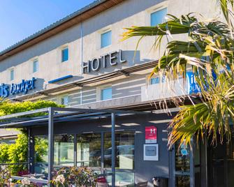 Ibis Budget Carcassonne La Cité - Carcassonne - Edifício