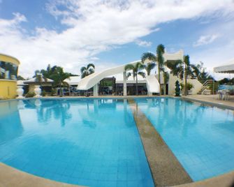 Metro Vigan Fiesta Garden Hotel - Vigan City - Pool