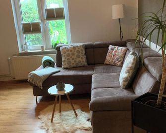 Vacation on the farm - Vielseitenhof - Gallin-Kuppentin - Sala de estar