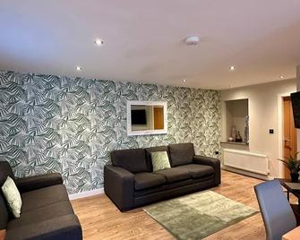 City Apartments - Monkbar Mews - York - Living room