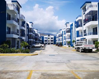 Condominio Residencial Azua 1 - Azua de Compostela - Edificio