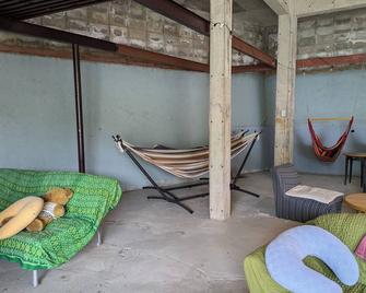 K's guest house - Hostel - Ibusuki - Innenhof