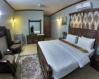 Sea View Guest House - Karachi - Bedroom