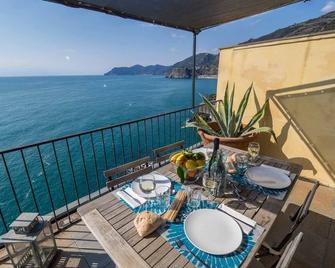 La Lampara Sea View Terrace Apartment - Manarola - Balcony